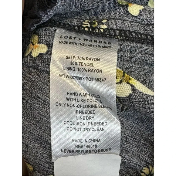 Lost + Wander Daisy Floral Long Sleeve Crop Top 2X Black Smocked Ruffle V-Neck - Picture 12 of 12